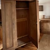 Antique wardrobe in raw solid oak: hanging space + shelves