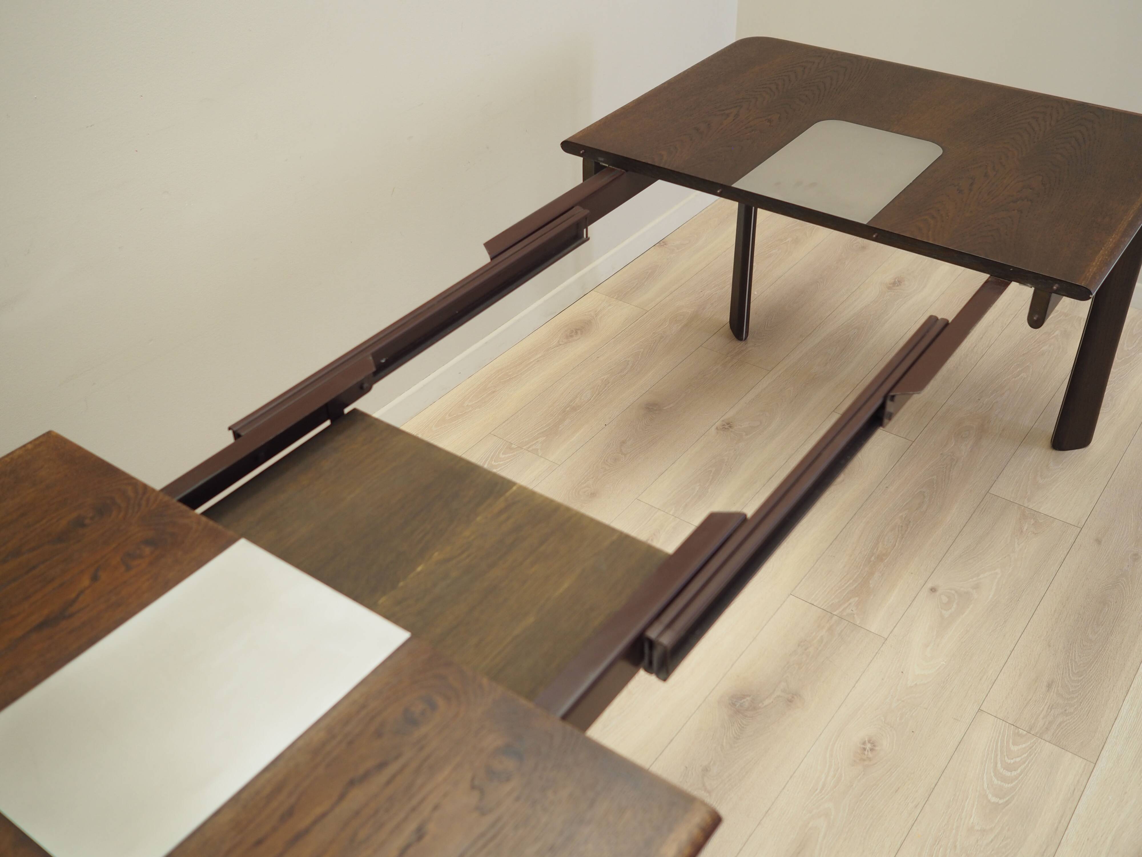 Oak table, Danish design, 1970s, manufacturer: Uldum