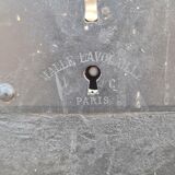 Old trunk lavolaille Paris