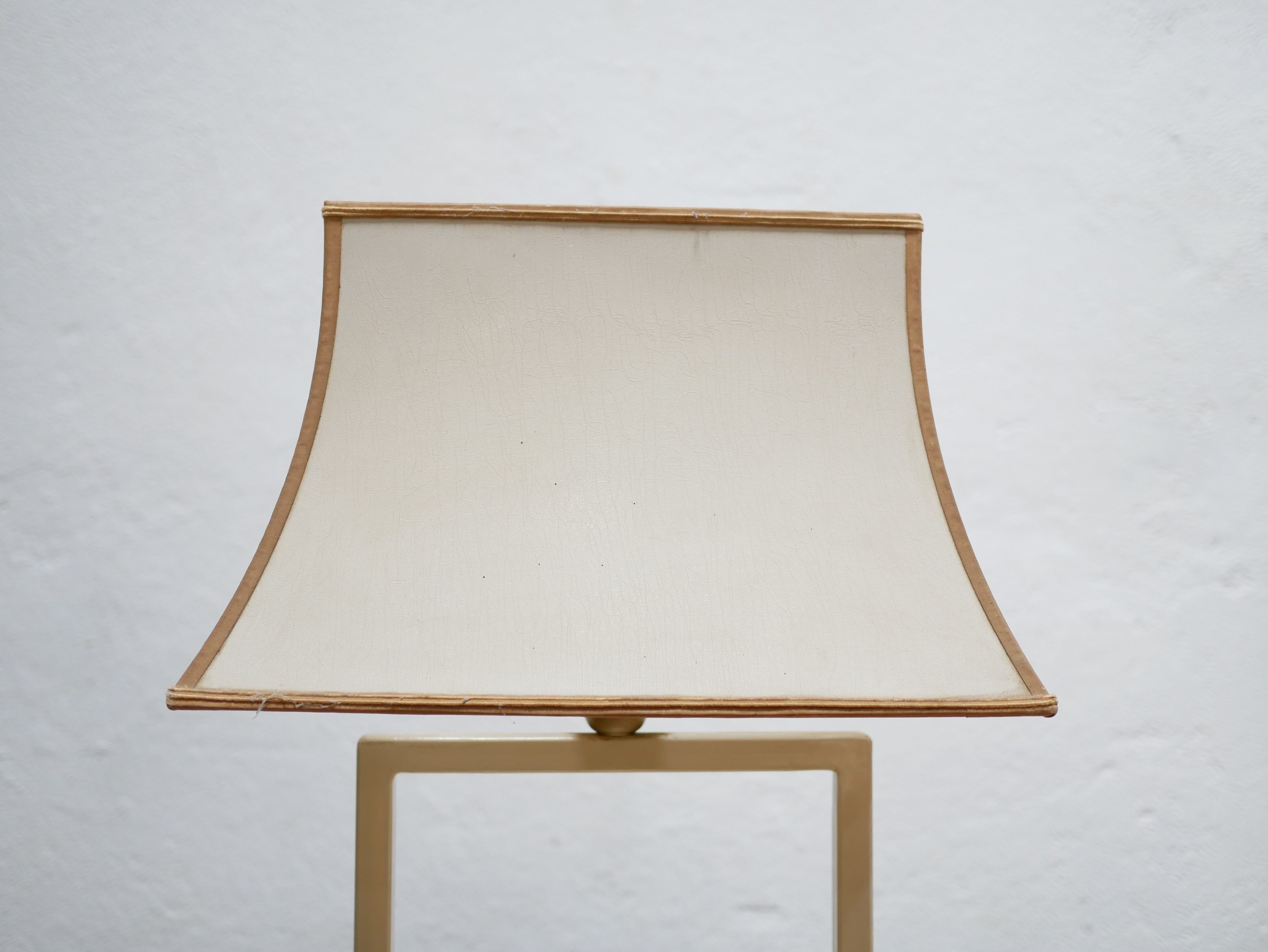 White vintage Phanera lamp