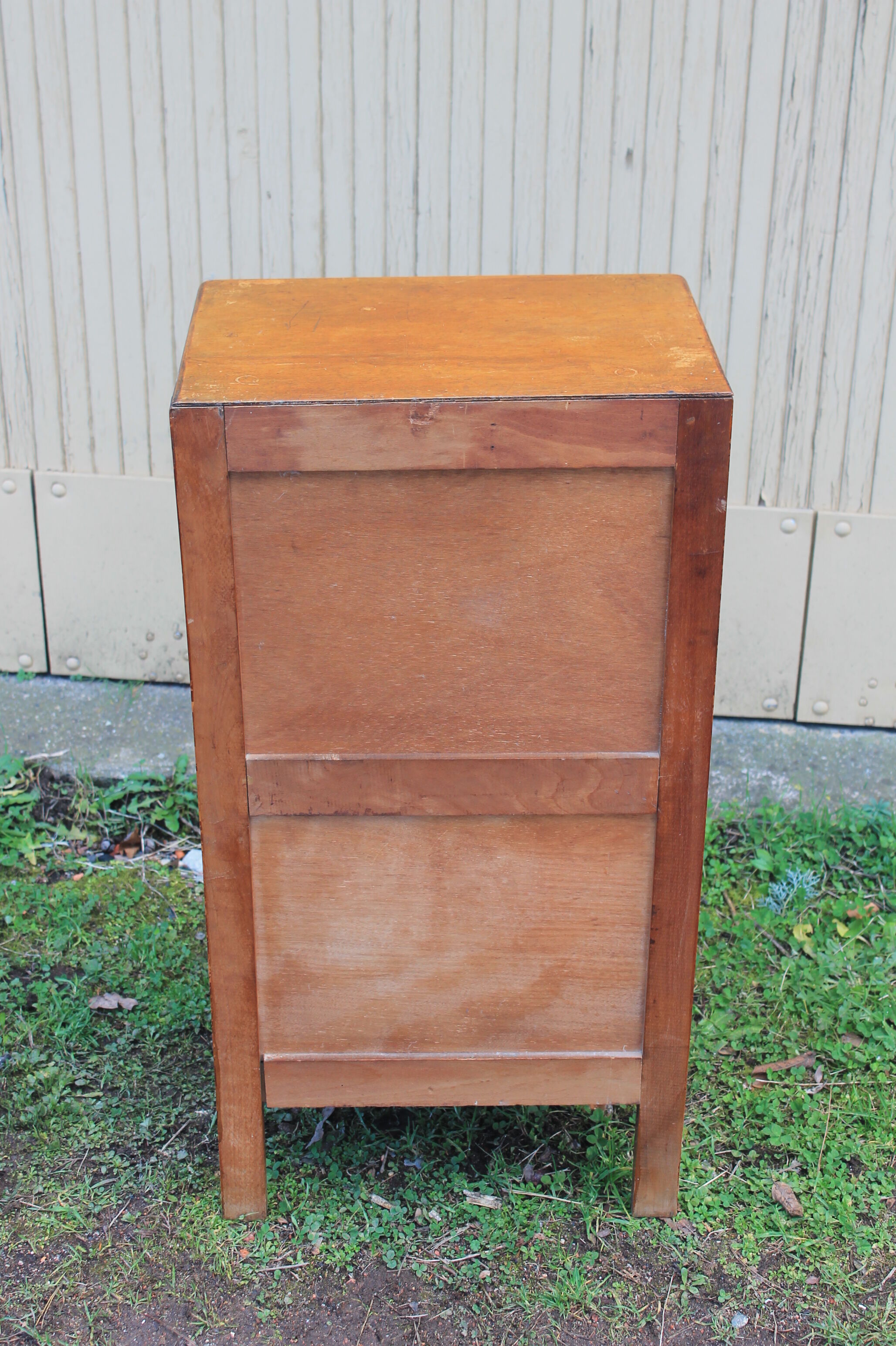 Furniture with drawer, rag