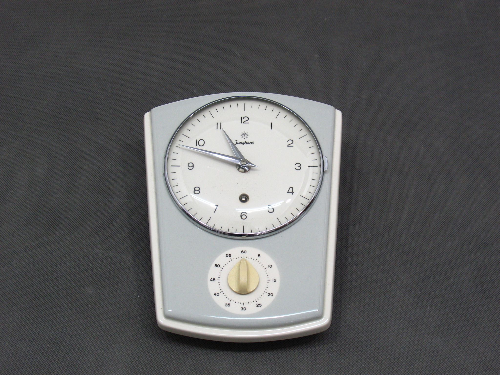 Horloge murale de Junghans, années 1950