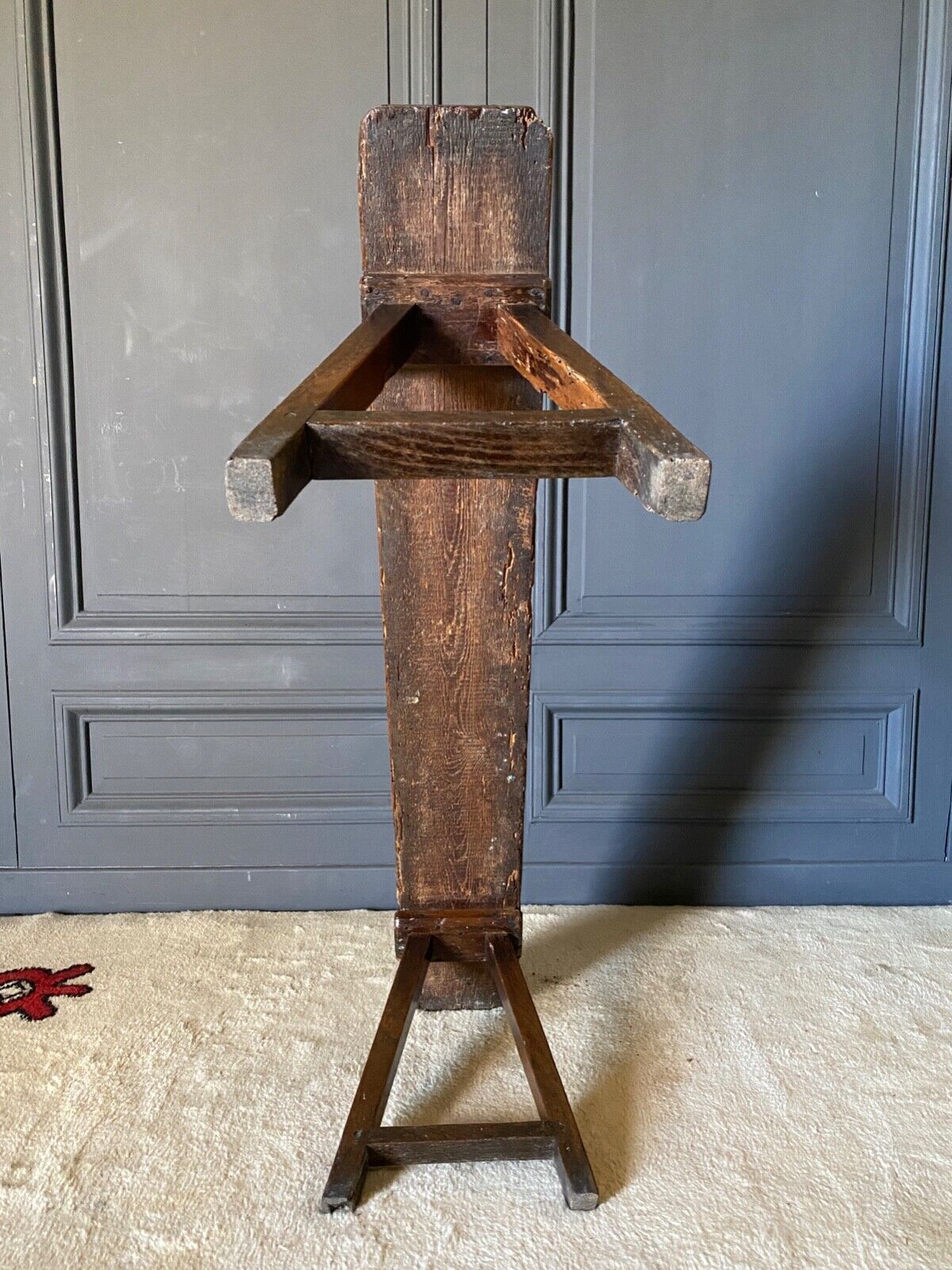 Xviith bench in chene patina of origin