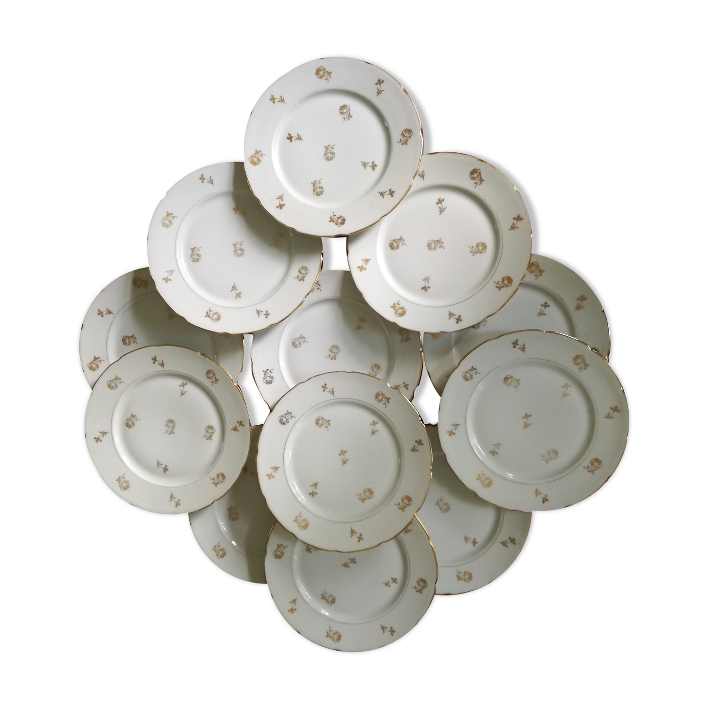 12 dessert plates in Limoges porcelain