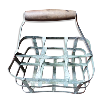 Porte bouteille en métal