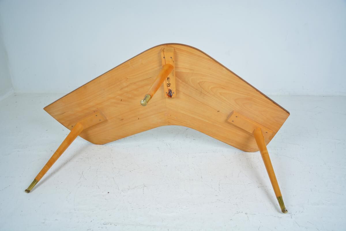 Coffee table 'boomerang' free-form dating back to the 1960s