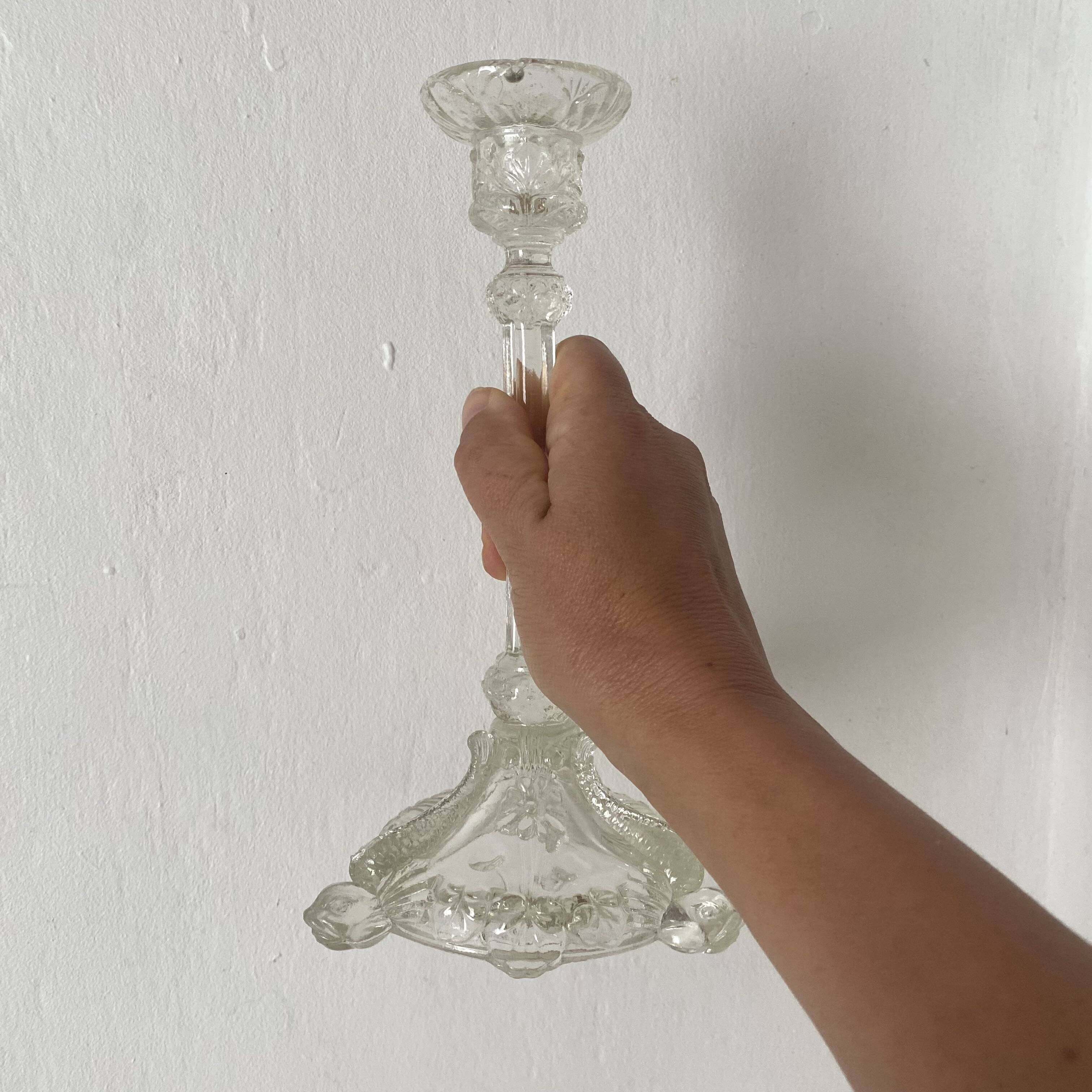 Bougeoir en verre moulé décor poissons
