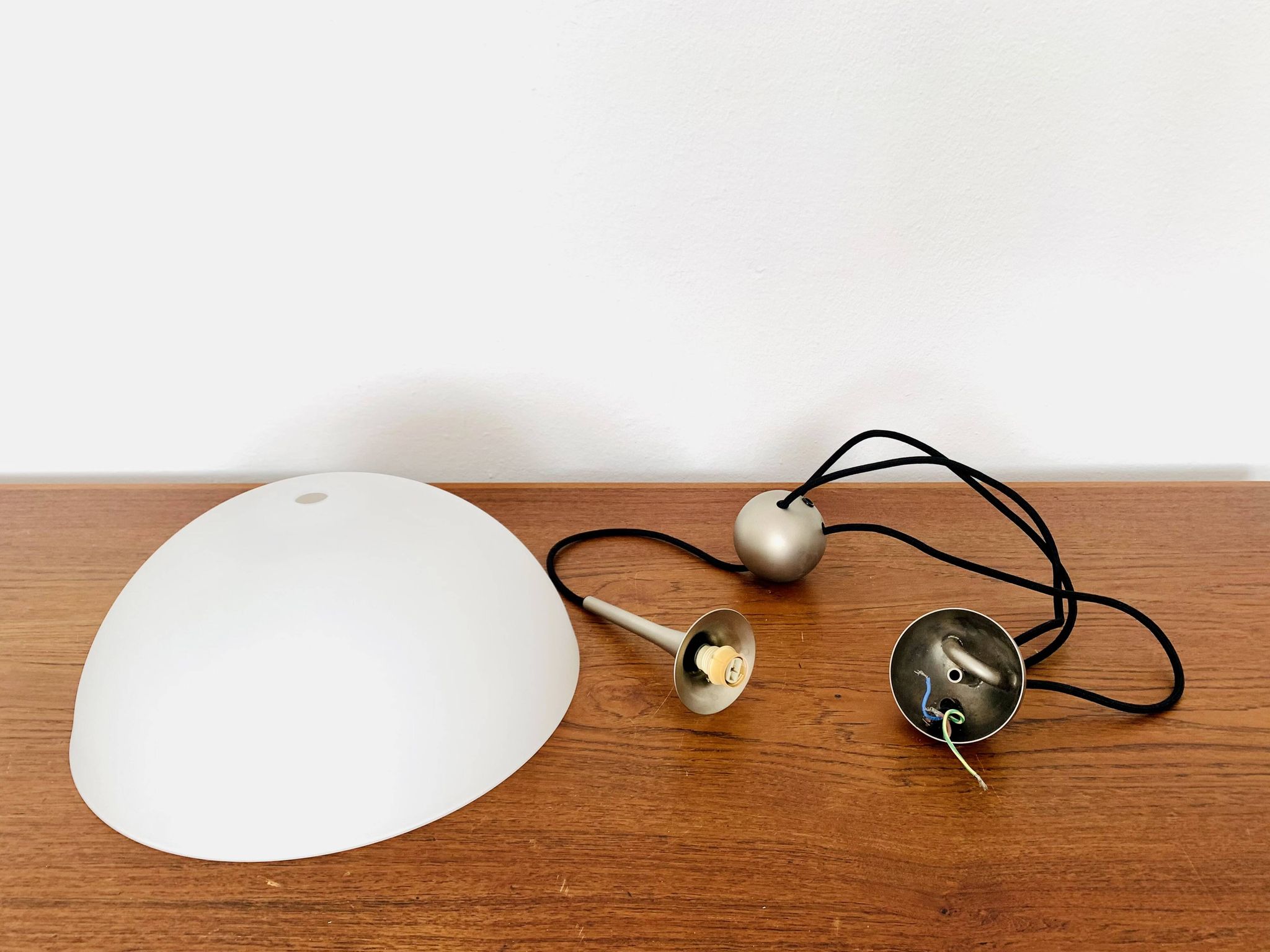 Lampe suspendue Opaline Posa 36 avec contrepoids par Florian Schulz