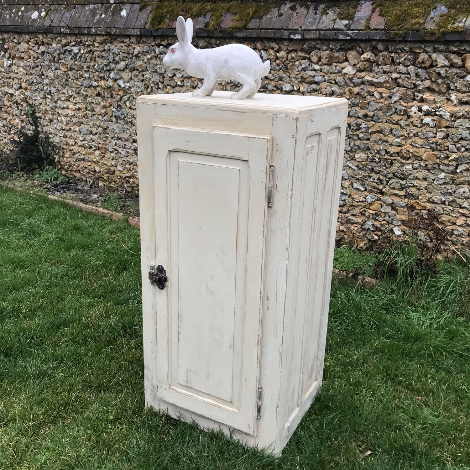 Vintage wooden jam putty color