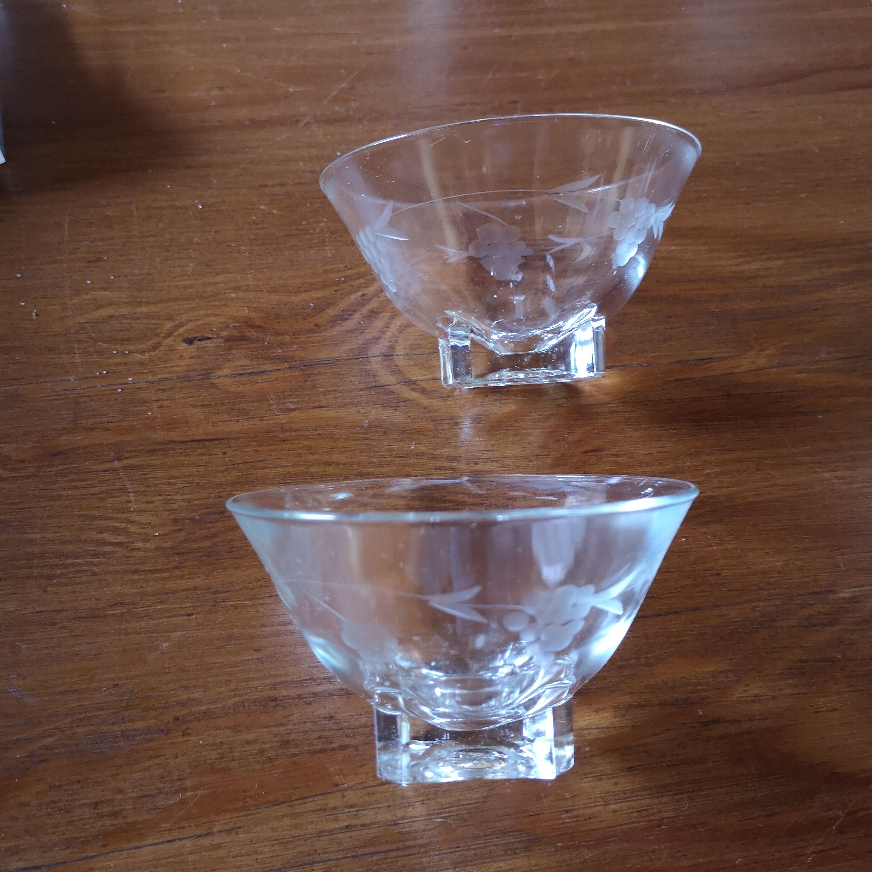 Set of 4 glasses of ice or champagne