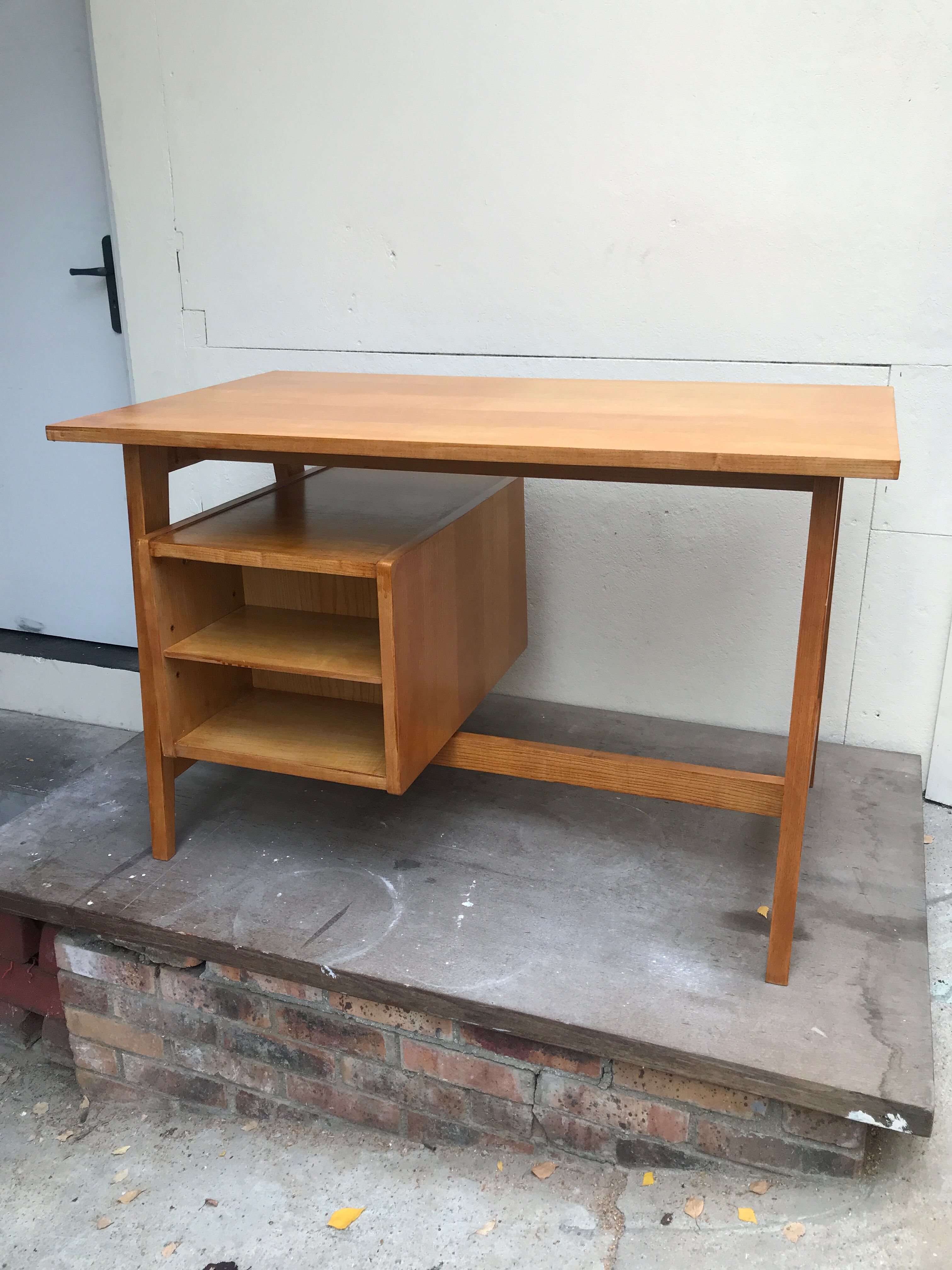 Desk feet vintage compass