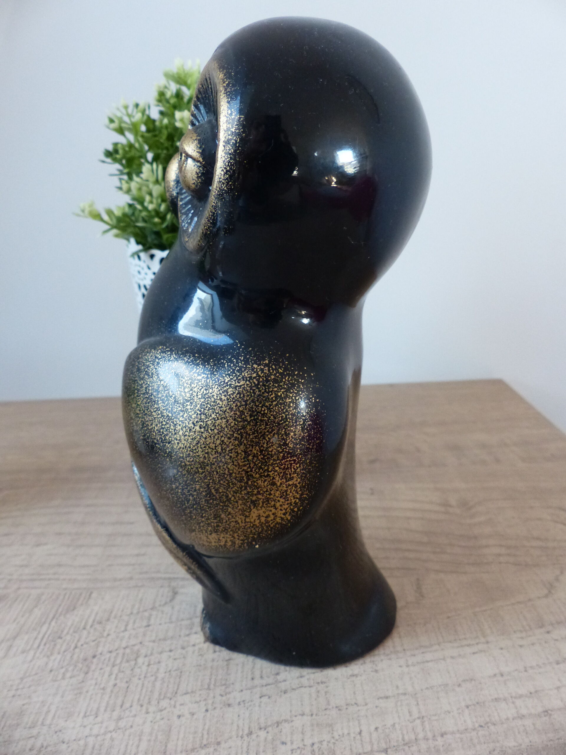 Statuette owl lacquered black and gold asian style