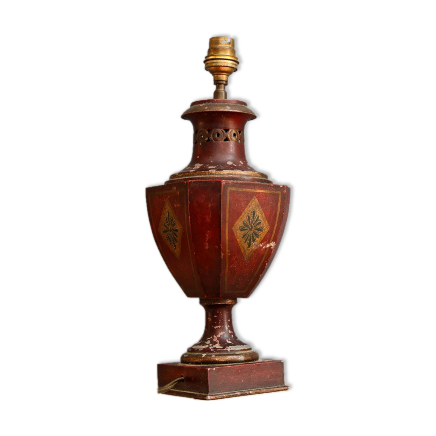 Pied de lampe en tôle peinte