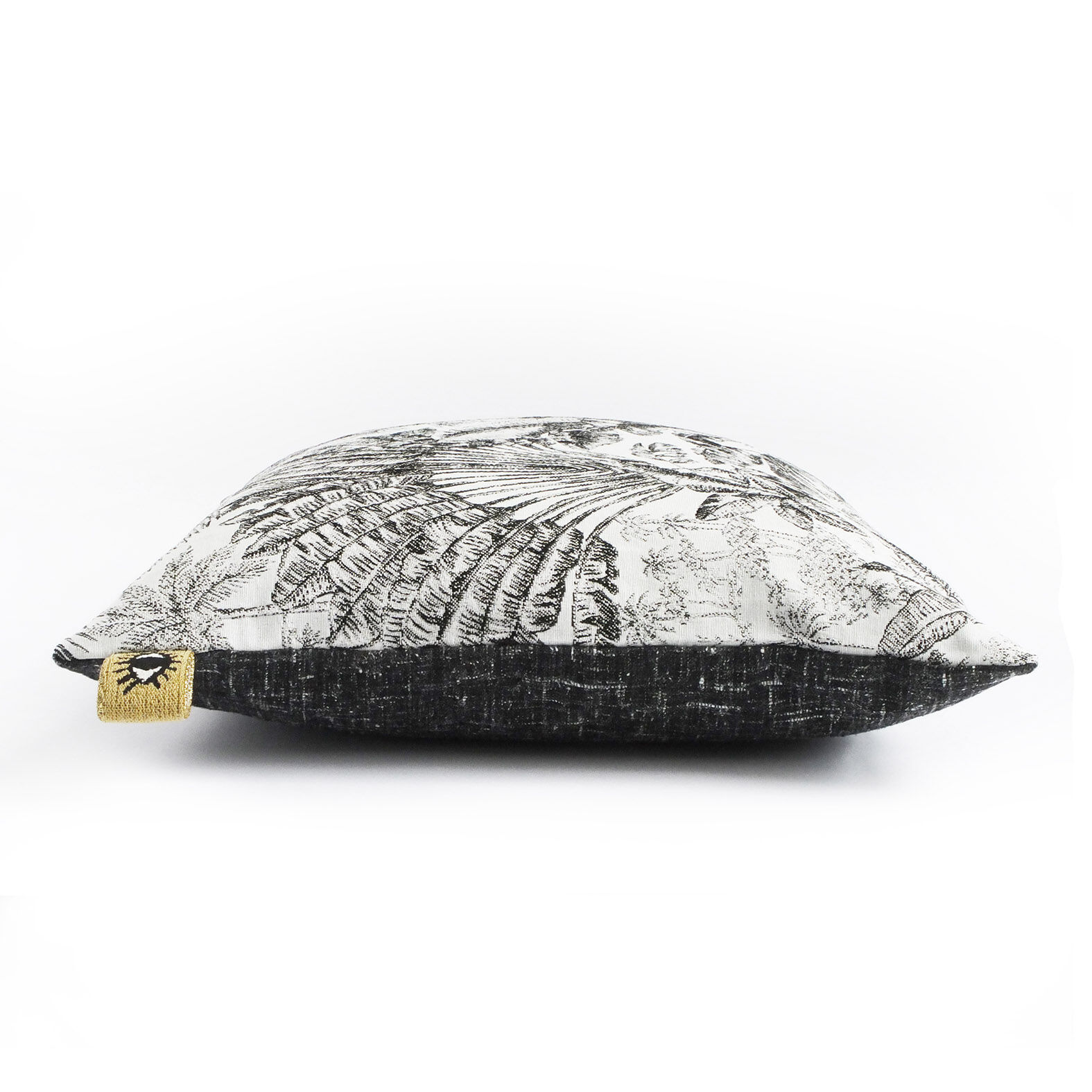 Jungle cushion - tropical motifs