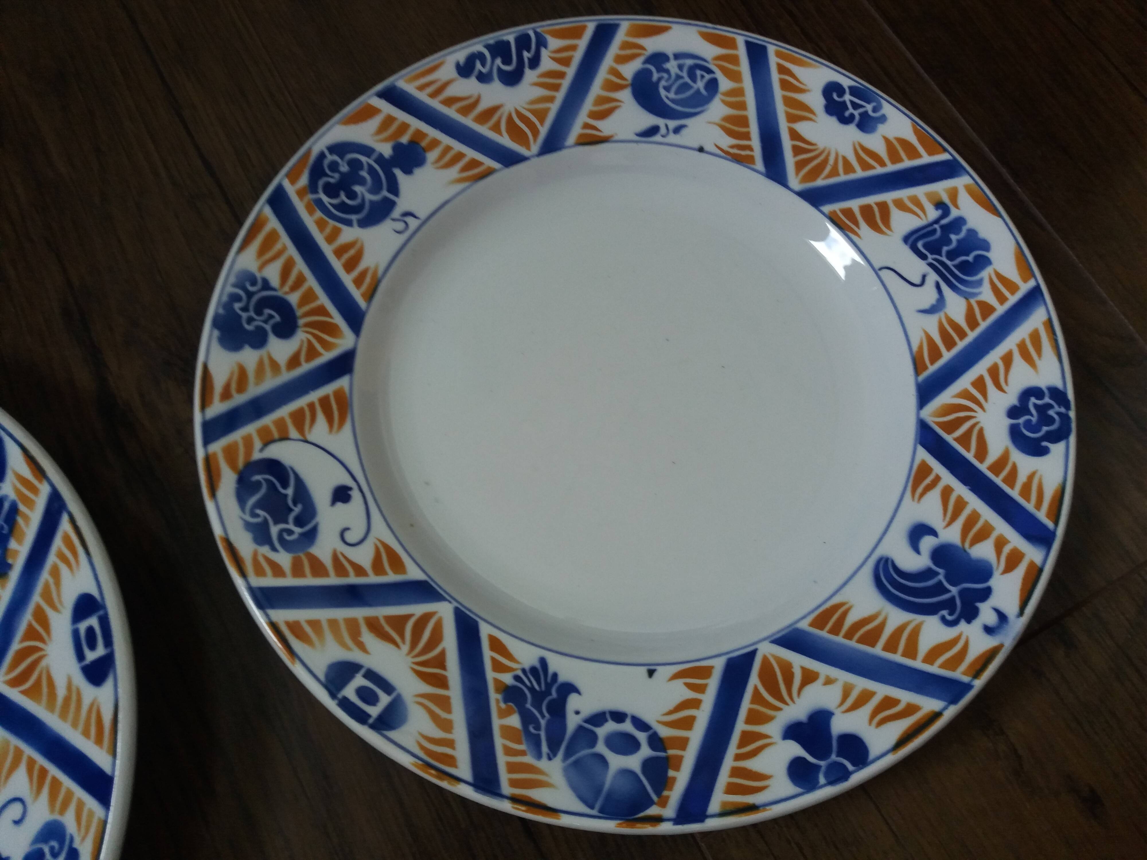 Flat plates Moulin des Loups and Hamage, Orchies, Canada, iron land