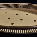 Bread basket in enameled sheet metal with brown dots, first half of the 20th century