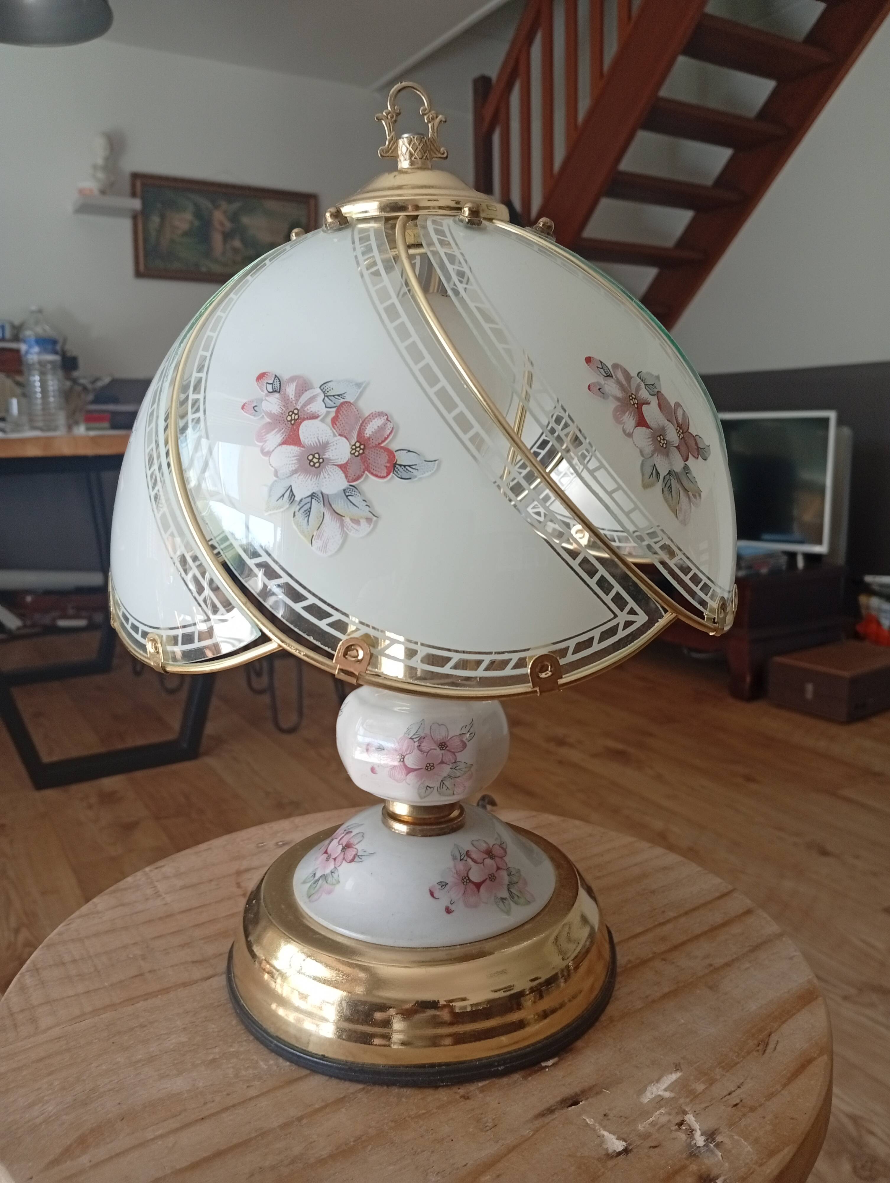 Vintage brass touch lamp from the 1980s.