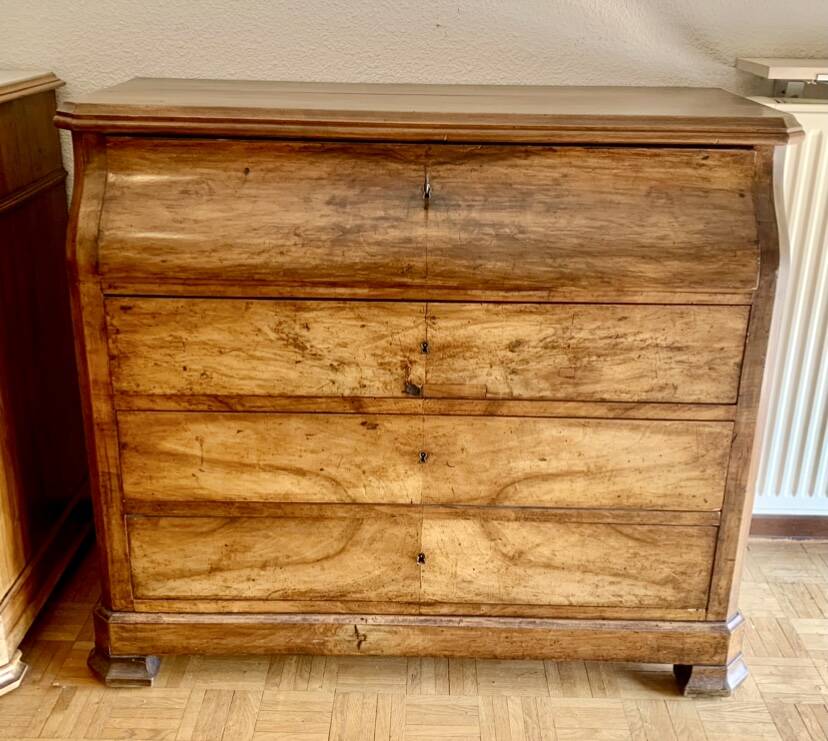 Secretary chest of drawers