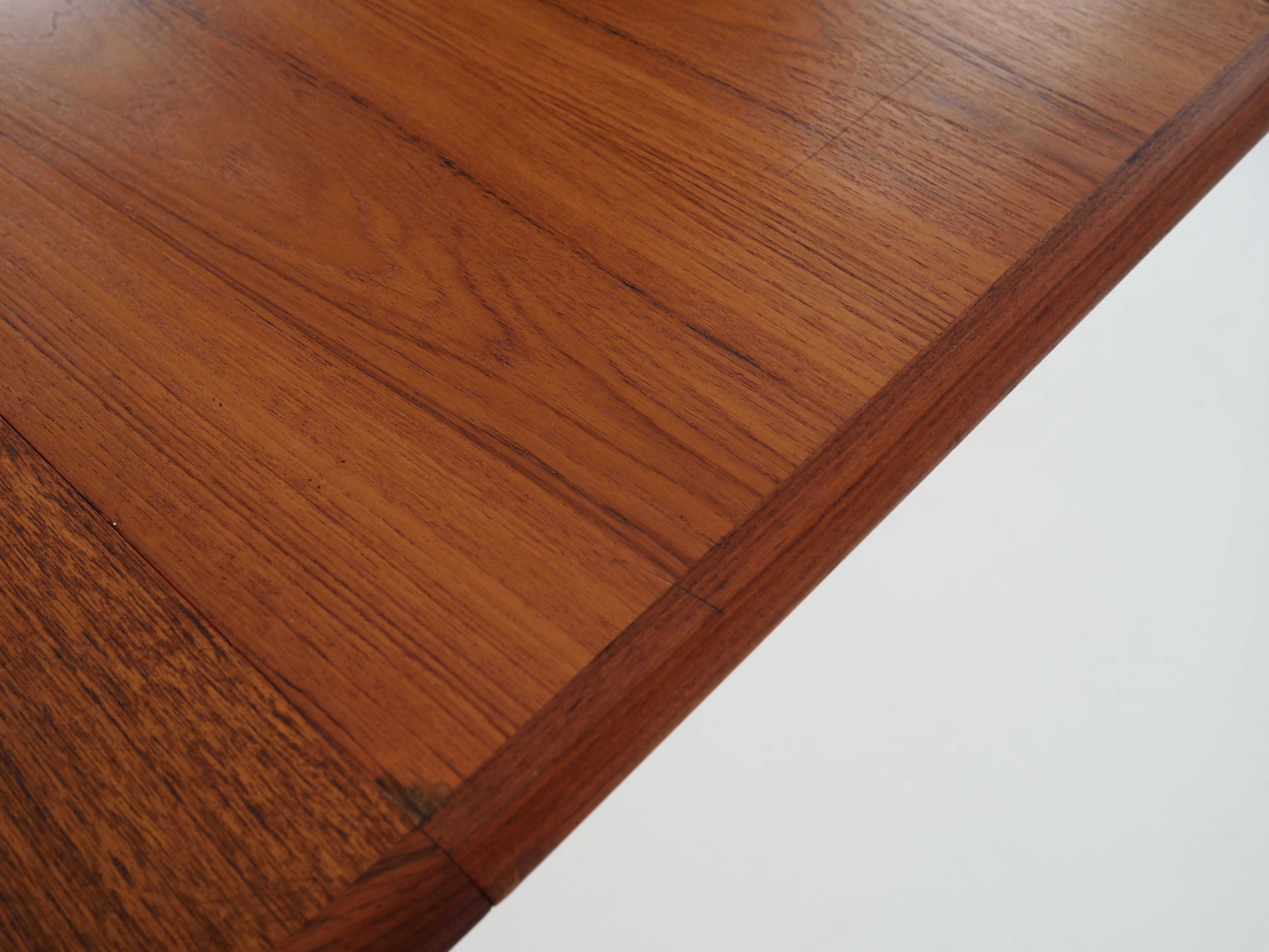 Round folding table, 1970s design