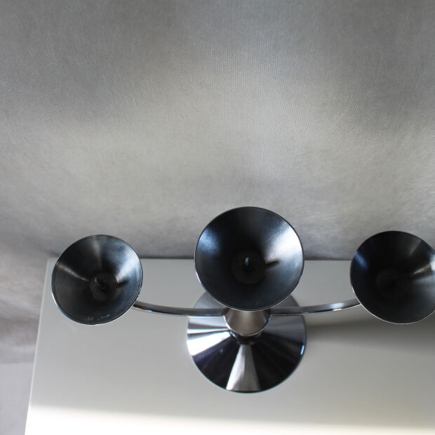 Three-branched candlestick