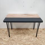 Office table in solid maple and gray band