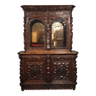 Two-part Italian Renaissance style buffet in solid oak