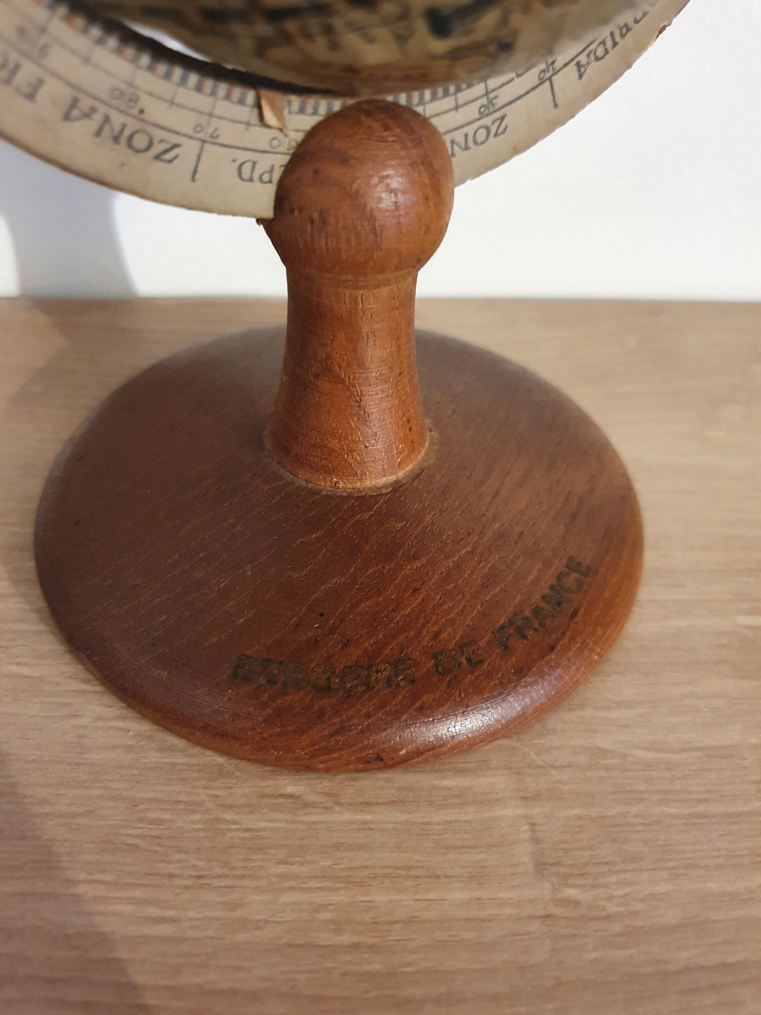 Globe terrestre vintage
