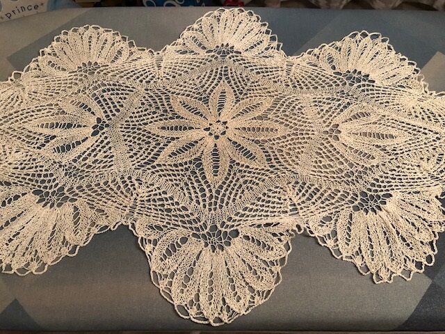 large old placemat (80cmx45) handmade