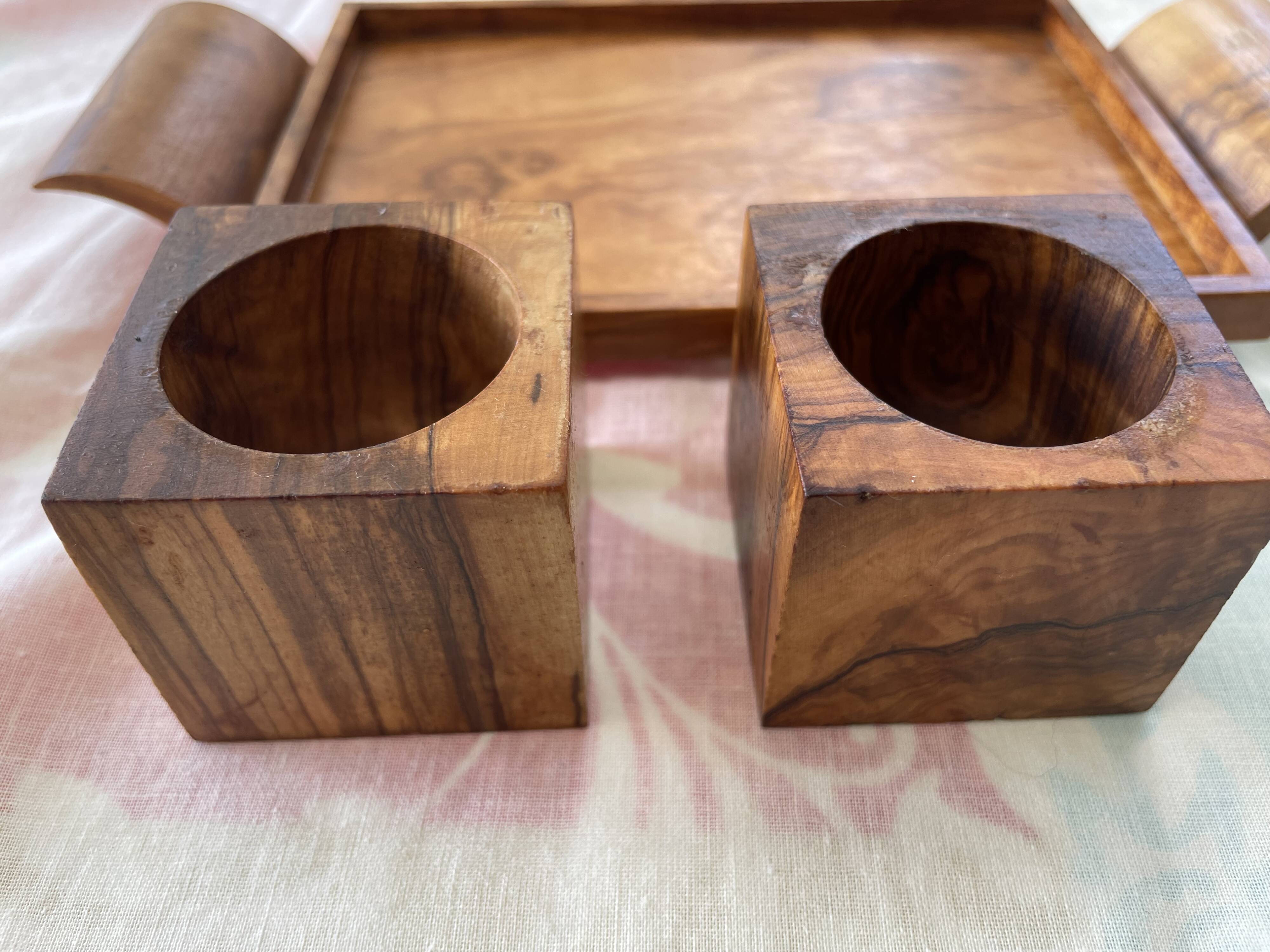 6 cube egg cups on tray with handles Olive wood Vintage 1970