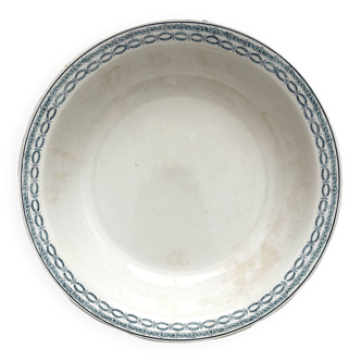Hollow ironstone dish model 4014 Saint Amand