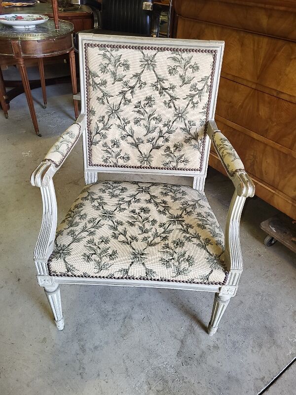 Armchair Louis XVl gray of the XlX th siecle