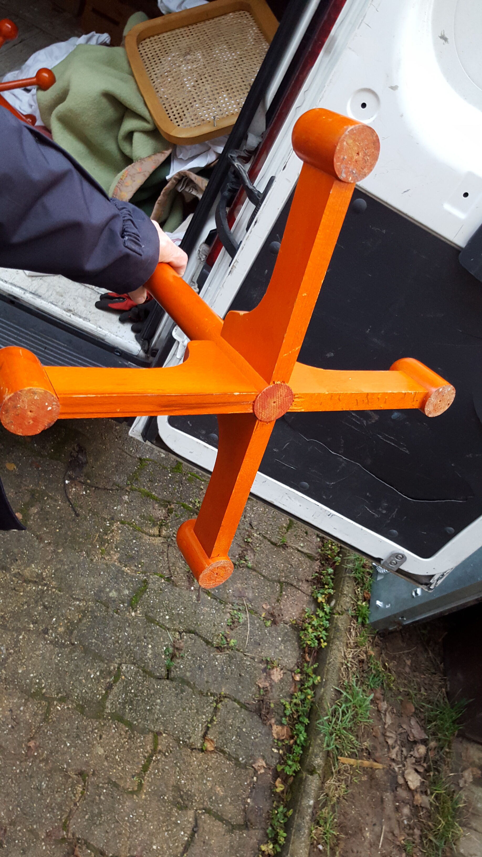 Coat hangers Parrot vintage orange
