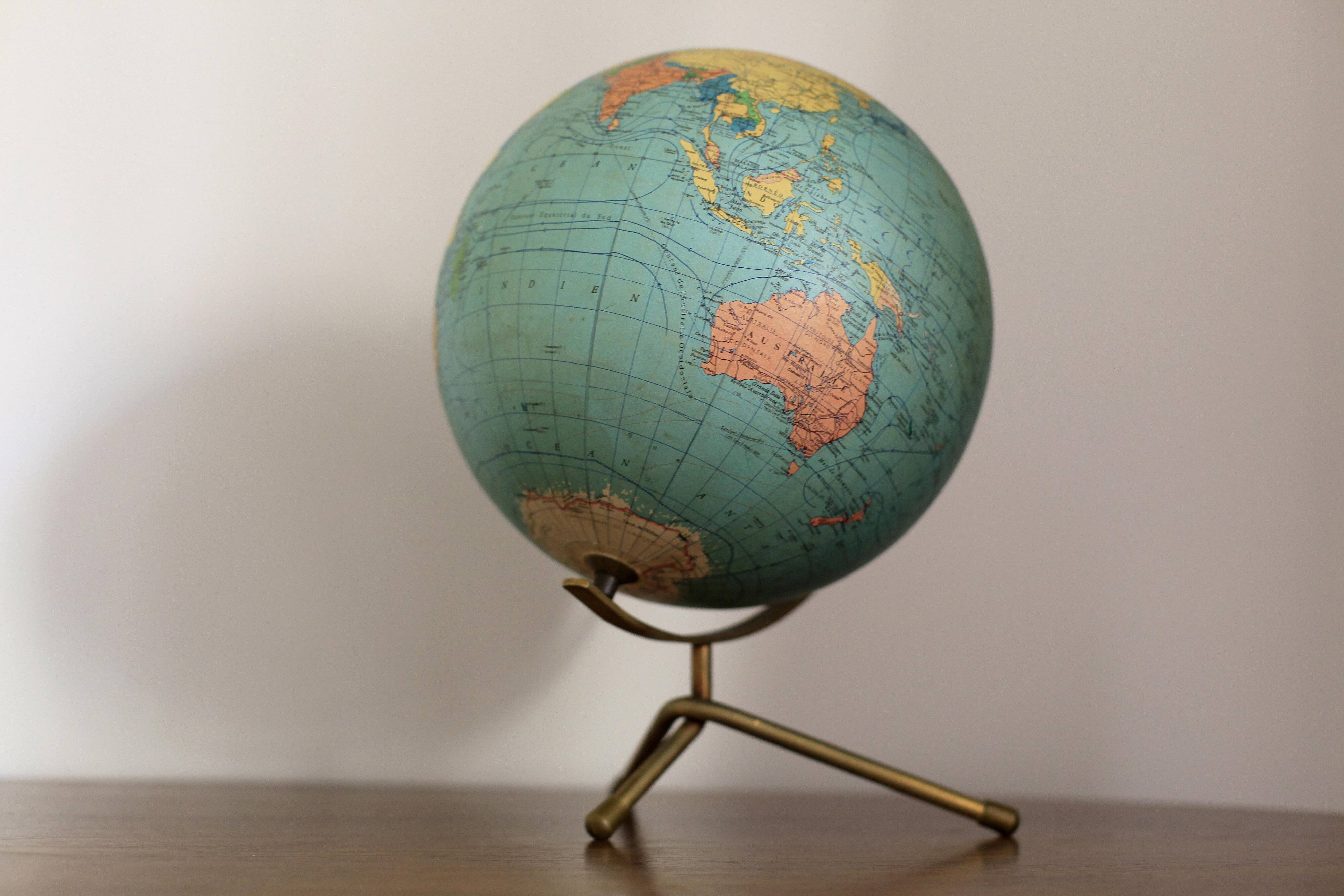Old Globe by George Philip & Son (1969)