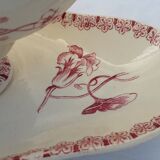 Iron clay sauceboat