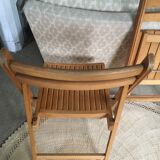 Lot of 2 folding chairs