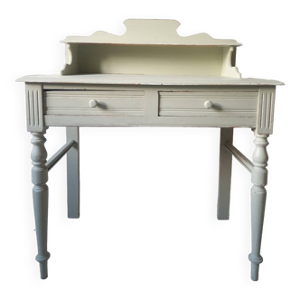 Old dressing table