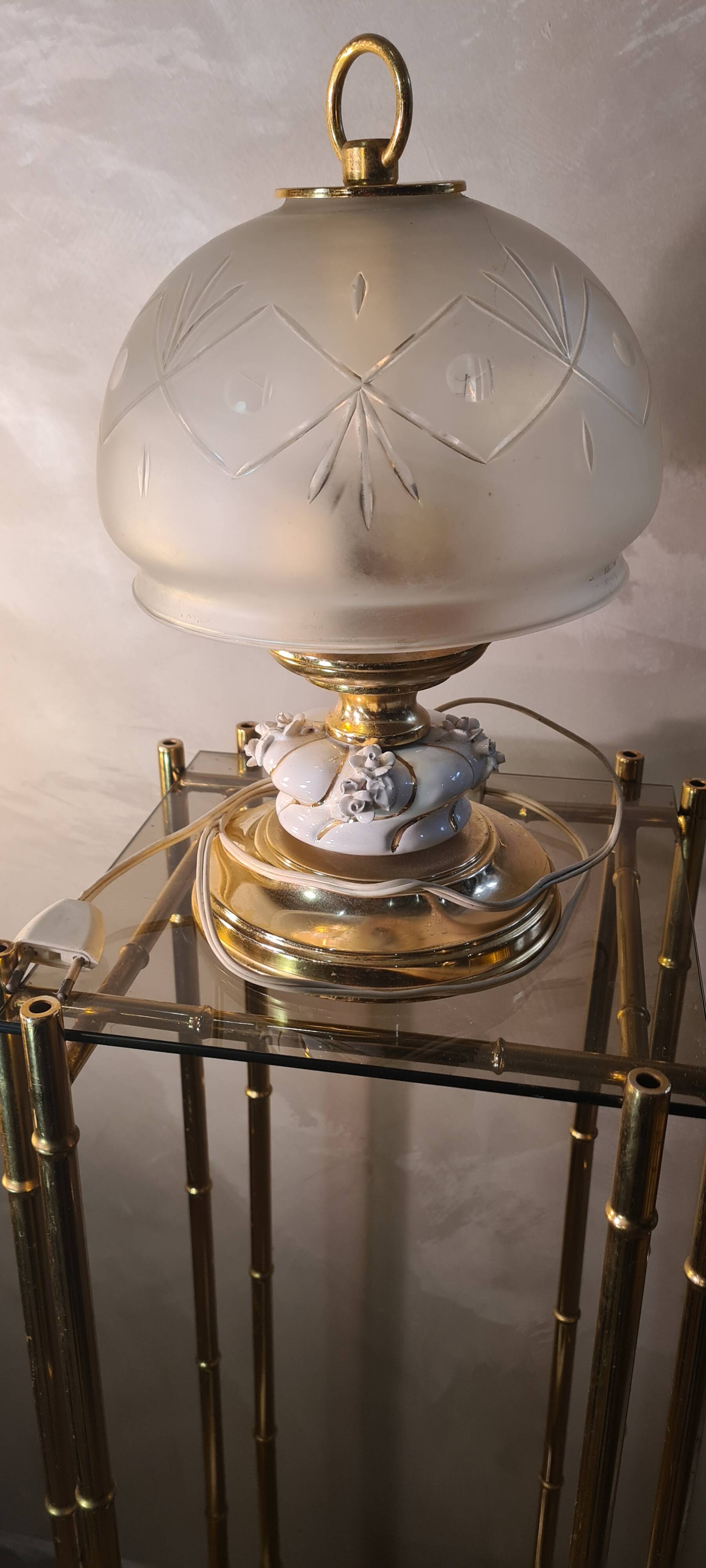 chrome gold lamp and engraved glass 1970 to 80,,32x19,, very beautiful