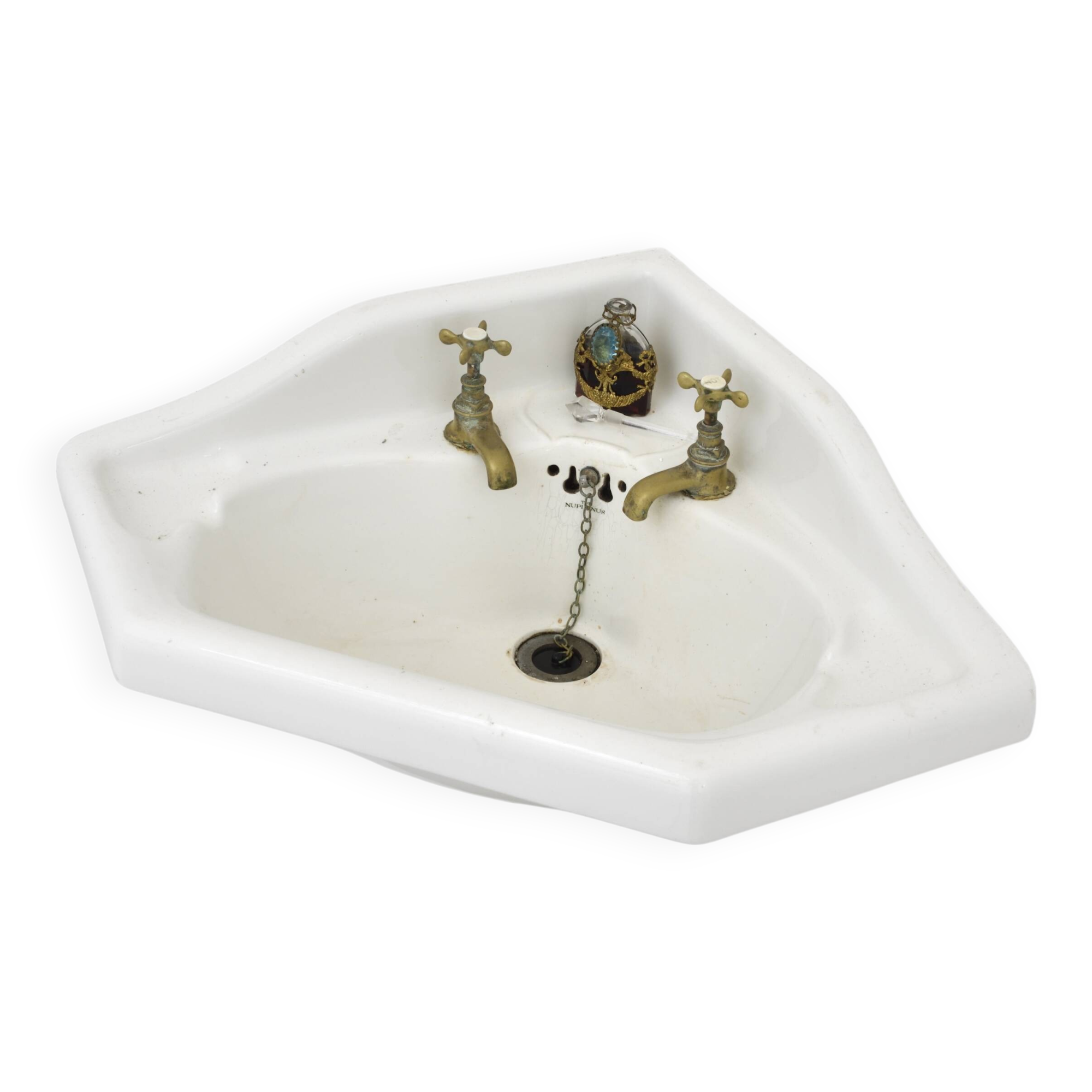 Lavabo d’angle vintage en céramique — robinetterie laiton d’origine