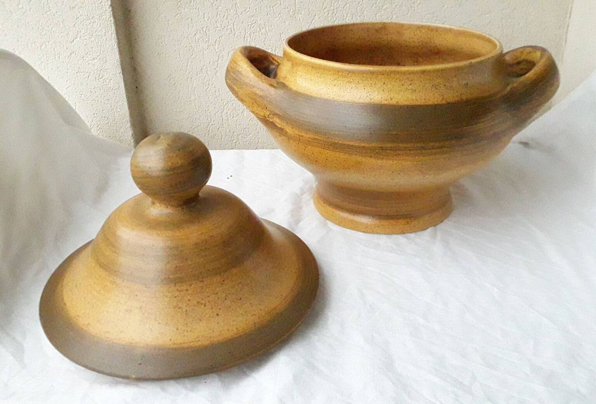 Ceramic soup tureen