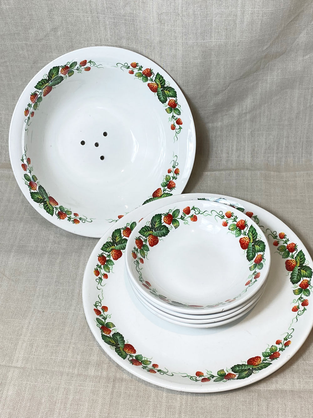 Fruit salad set, strawberry décor