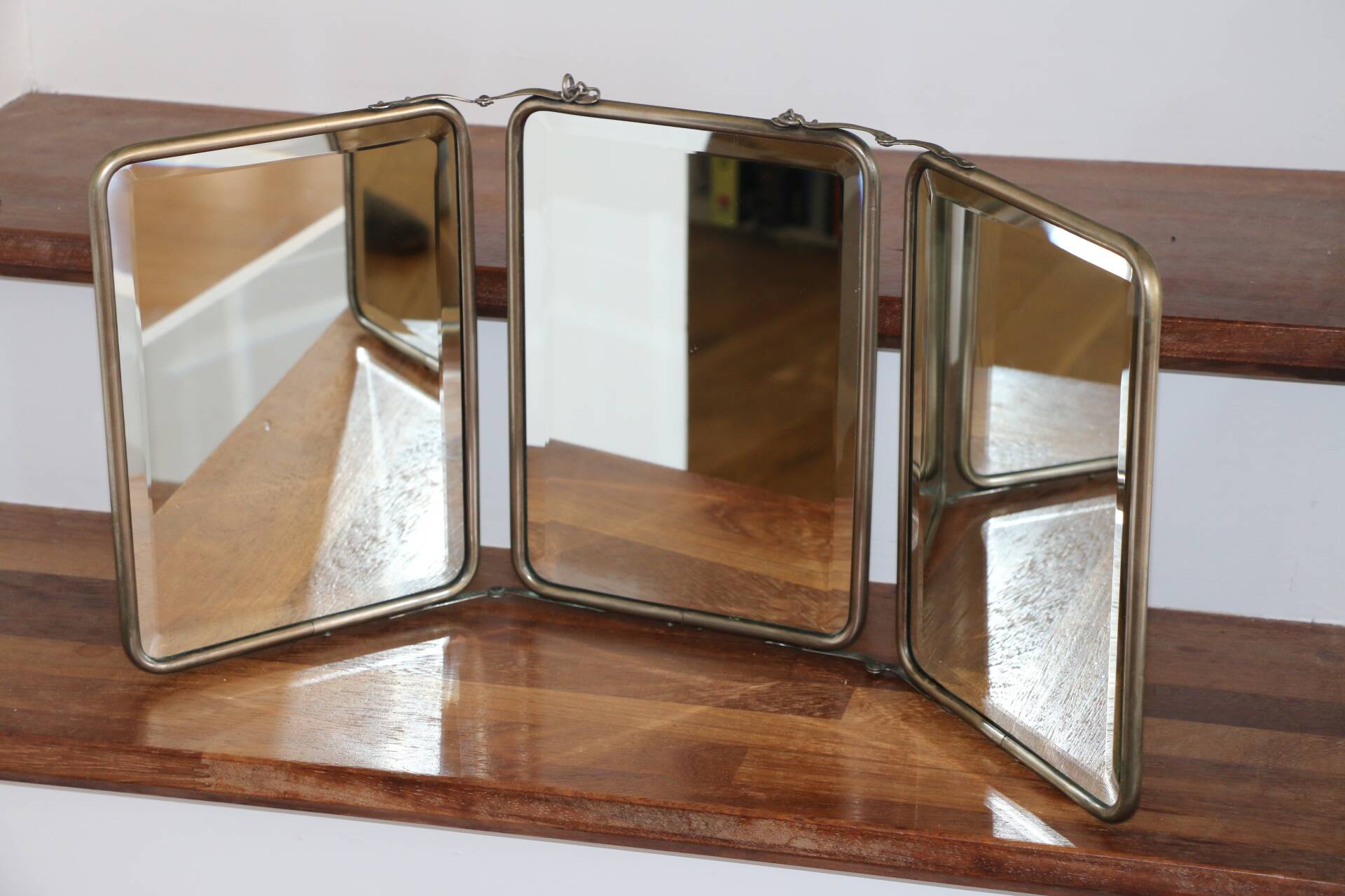 Bevelled triptych barber mirror (645*290mm)