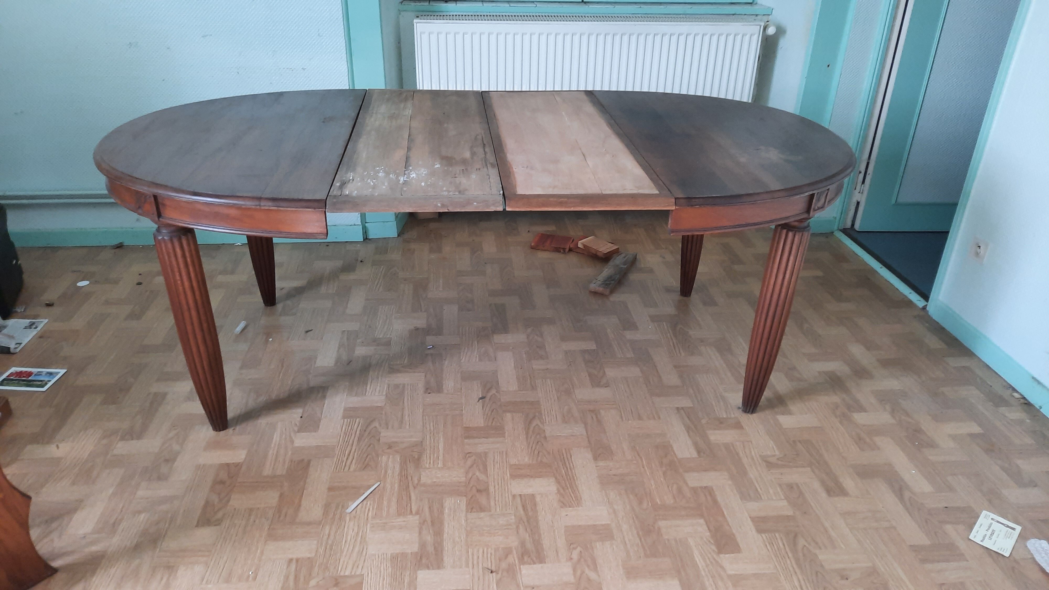 Table ronde style art déco