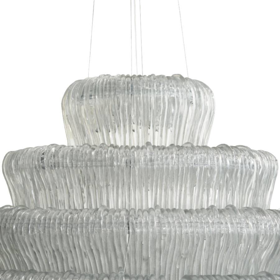 Rare and Sculptural Contemporary Italian Suspension in Light White - Chandelier