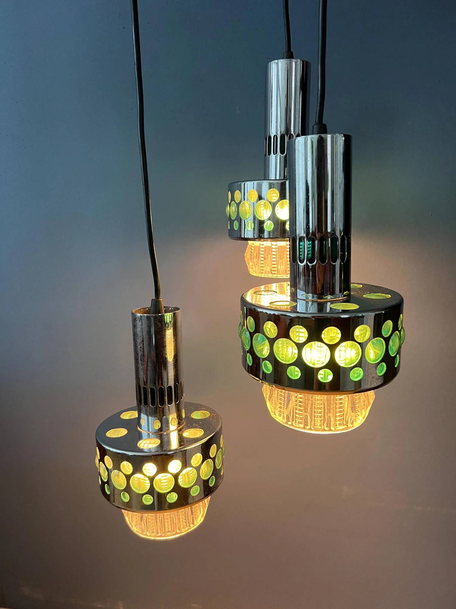 Vintage space age massive green waterfall pendant light