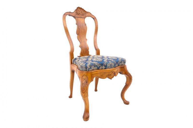 A pair of antique chairs from the late 19th century, France. After renovation.