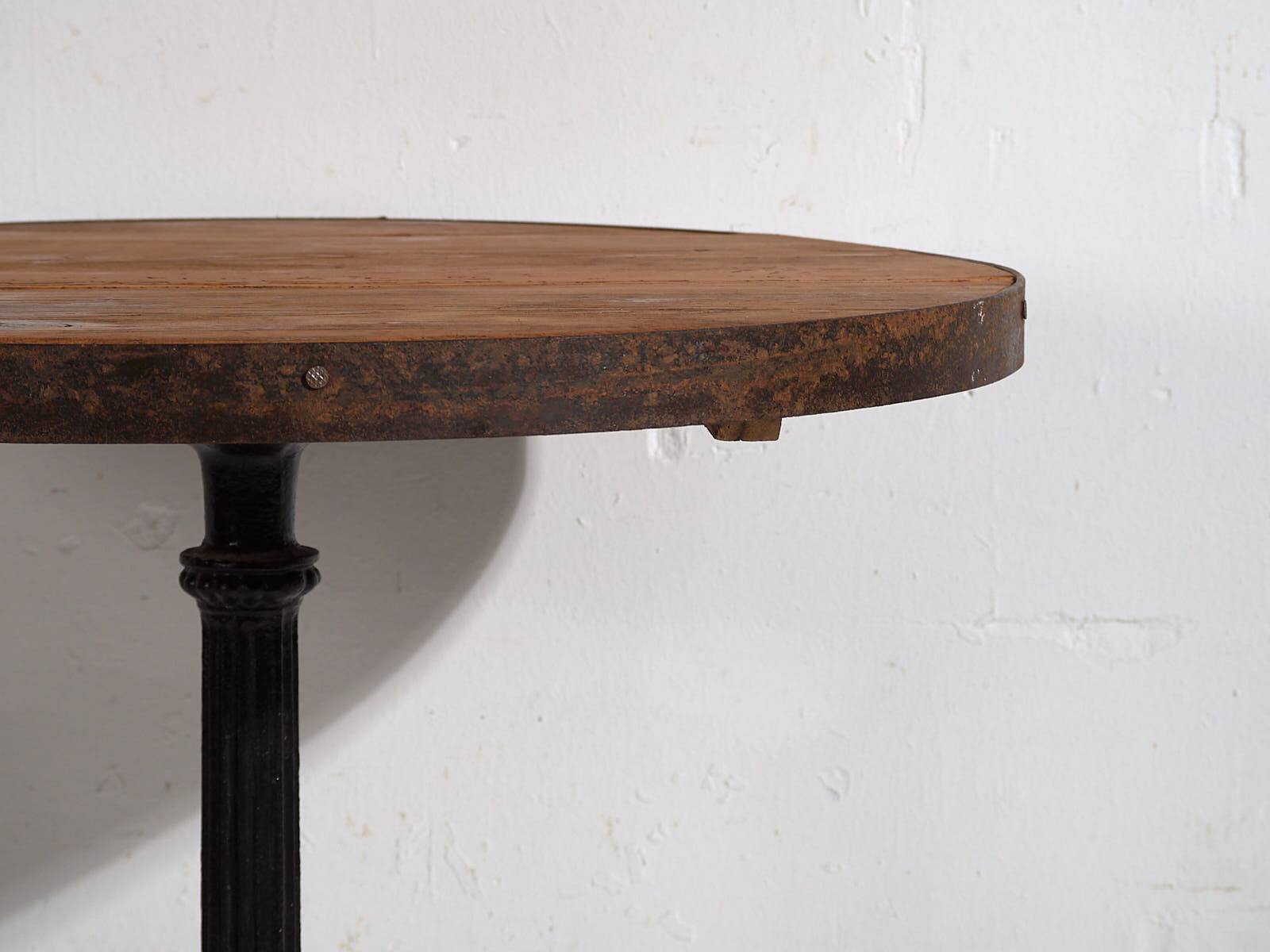 Table de jardin ronde ancienne (c.1920)
