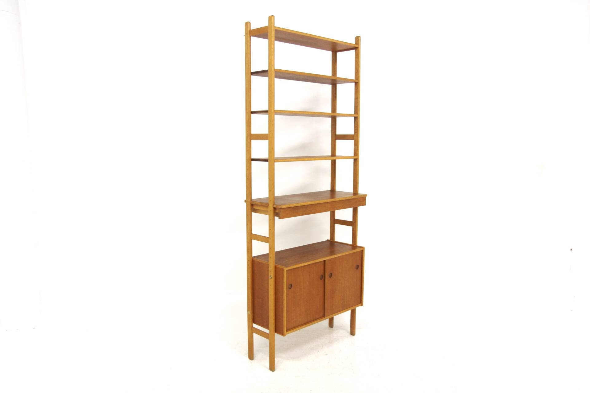 Bibliothèque scandinave en teck et en chêne, Suède, 1960