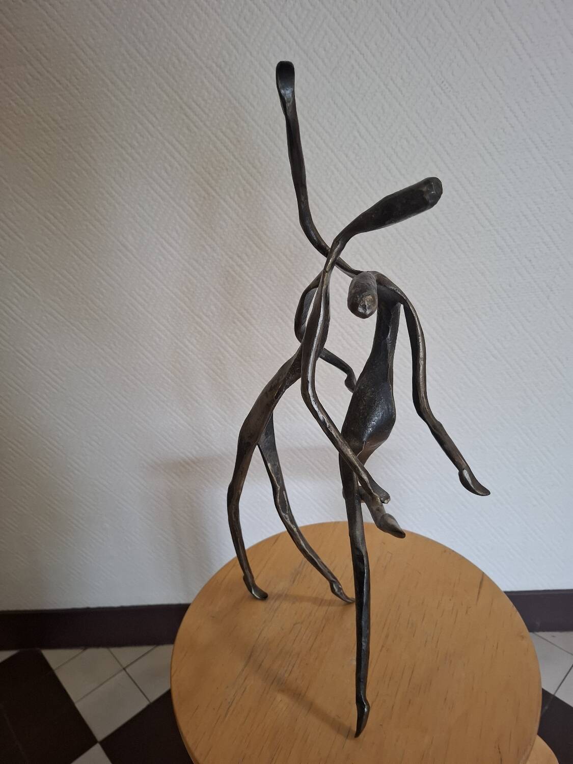 Sculpture Yves Lohé, couple de danseurs