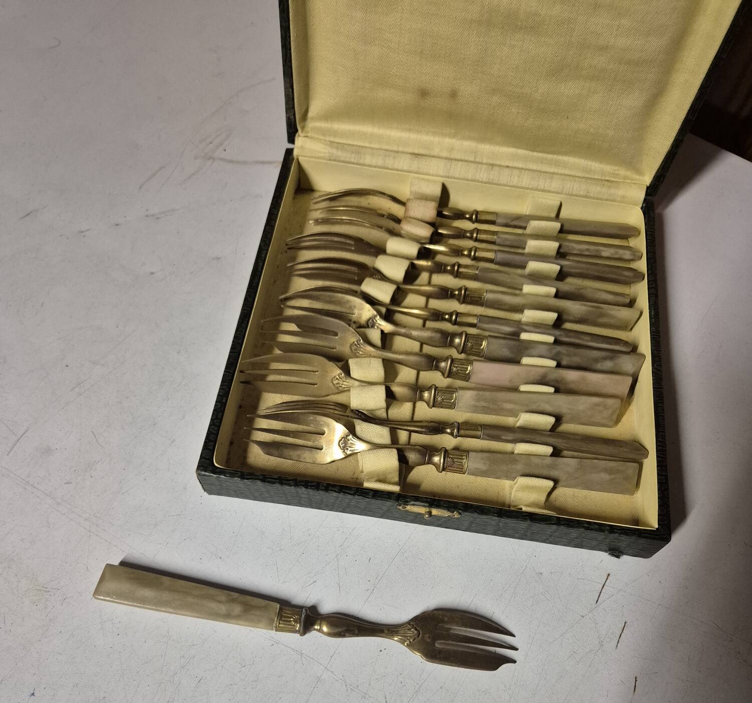 Set of 12 vintage dessert forks with pearl handles