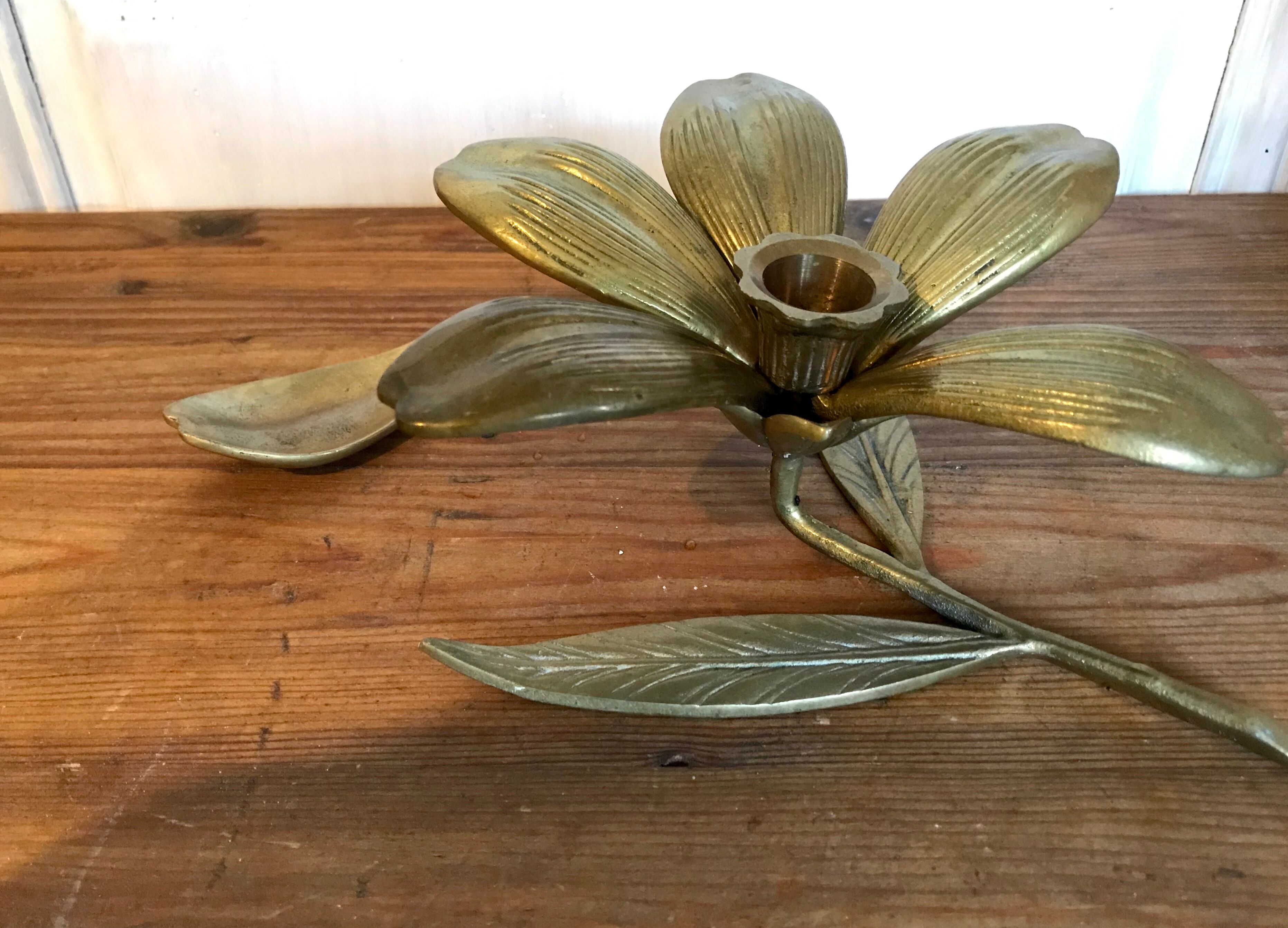 Vintage brass flower ashtray